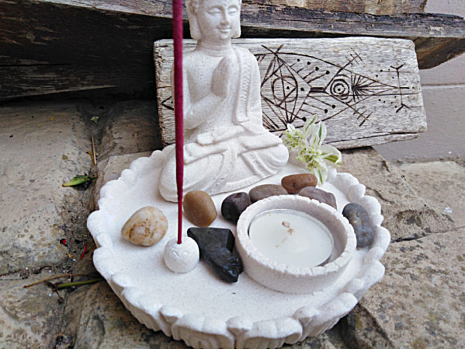 MINI LOTUS ZEN GARDEN WITH CANDLE HOLDER - Image 2