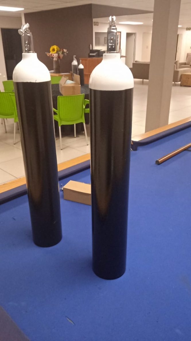 5 LITRE OXYGEN BOTTLE KIT - CYLINDER, REGULATOR, MASK & TUBING - Image 3