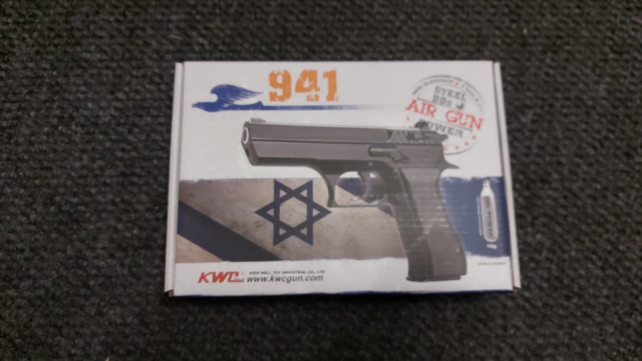 KWC 941 FULL METAL CO2 BB GUN | 4. 5mm | JERICHO | 21 ROUND MAGAZINE - Image 3