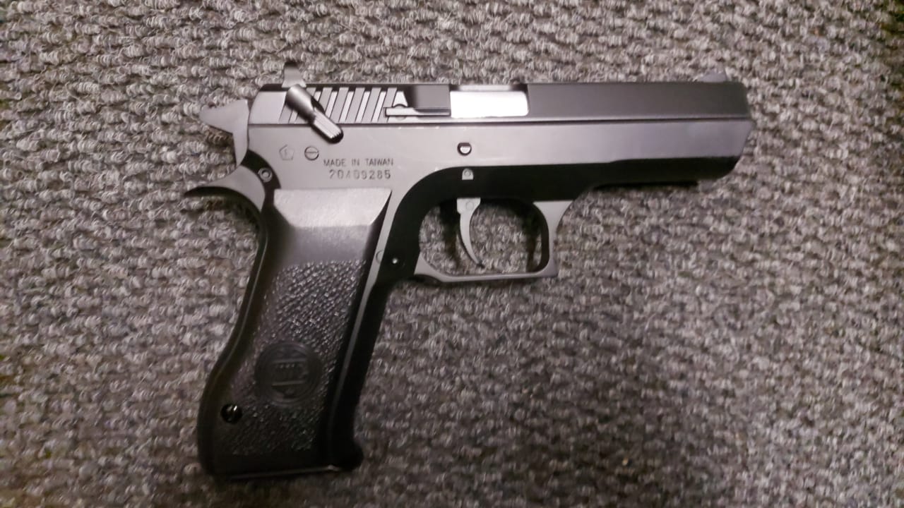 KWC 941 FULL METAL CO2 BB GUN | 4. 5mm | JERICHO | 21 ROUND MAGAZINE - Image 4
